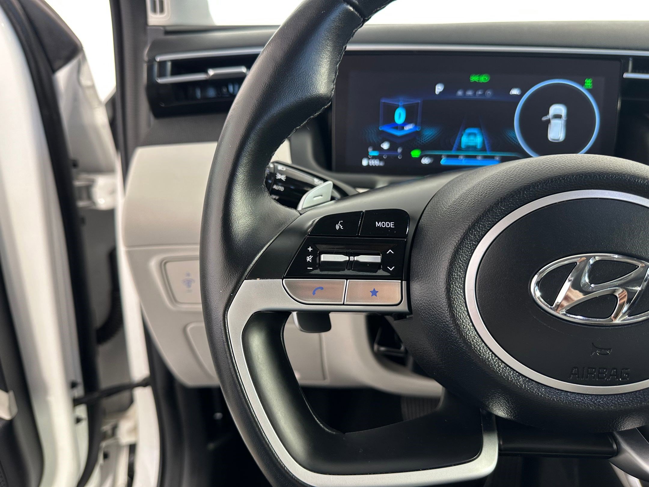 Used 2023 Hyundai Tucson Limited image 16