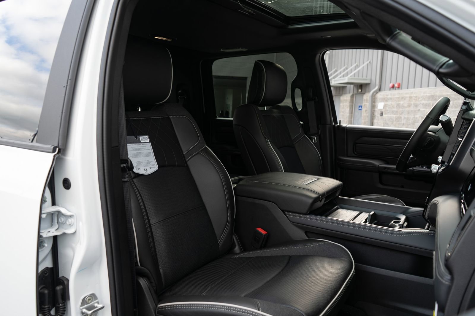 New 2026 RAM 2500 Limited AWD/4WD image 40