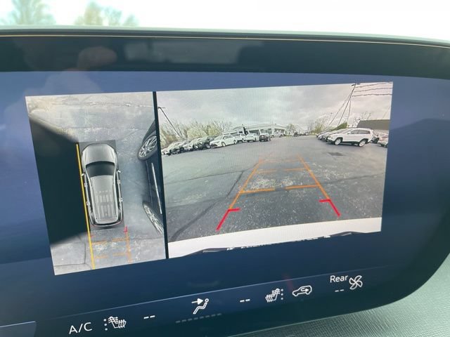 Used 2025 Buick Enclave Preferred FWD image 17