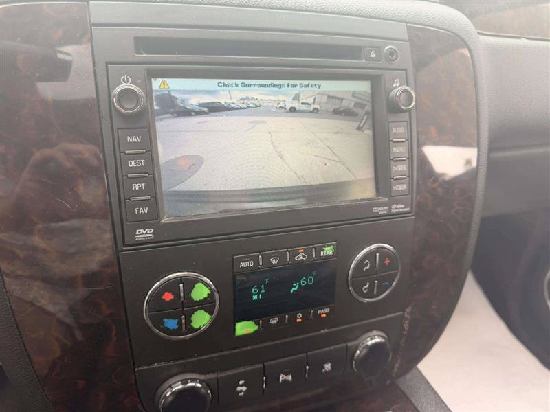 Used 2011 GMC Yukon XL Denali AWD/4WD image 16
