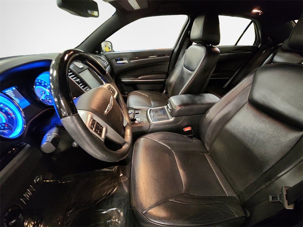 Used 2013 Chrysler 300 C image 12