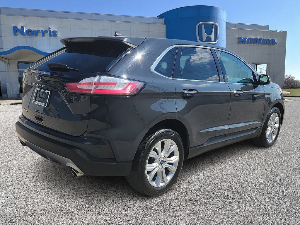 Used 2021 Ford Edge Titanium FWD image 4
