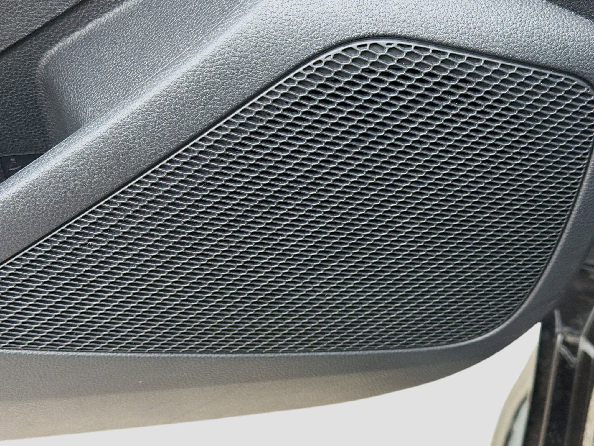 Used 2025 Toyota Corolla LE image 22