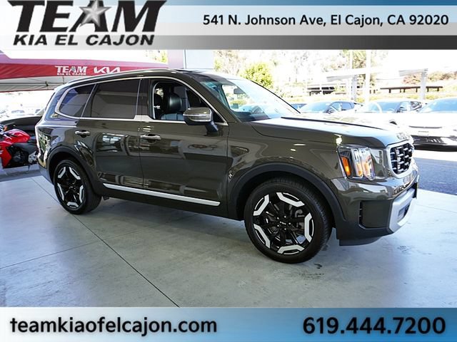 Certified 2024 Kia Telluride S w/ S Sunroof Package FWD image 10