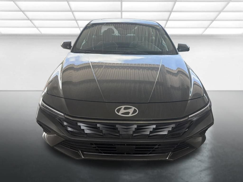 Used 2024 Hyundai Elantra SEL w/ Convenience Package FWD image 6