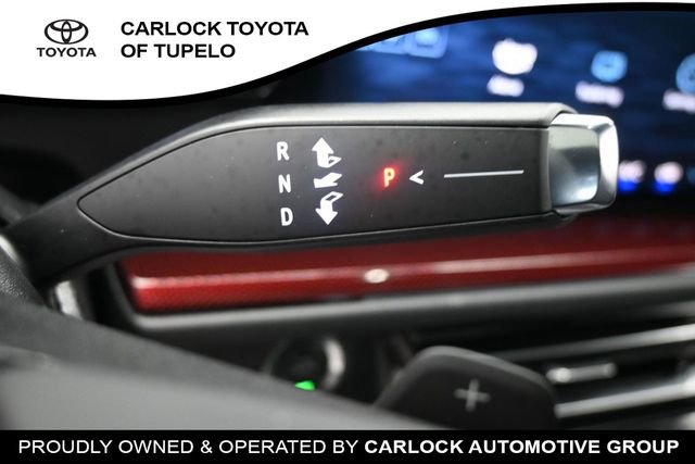 Used 2025 Chevrolet Traverse RS w/ LPO, Cargo Package FWD image 20