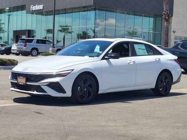 New 2026 Hyundai Elantra SEL Sport FWD image 2