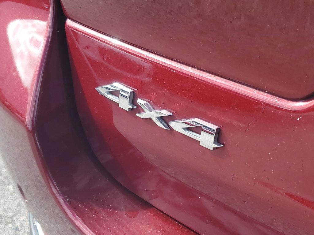 Used 2023 Jeep Grand Cherokee Laredo image 9