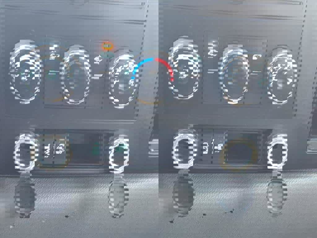 Used 2014 GMC Sierra 2500 W/T w/ Snow Plow Prep Package image 18