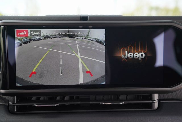 New 2024 Jeep Wrangler Unlimited Rubicon w/ Capability Package AWD/4WD image 23