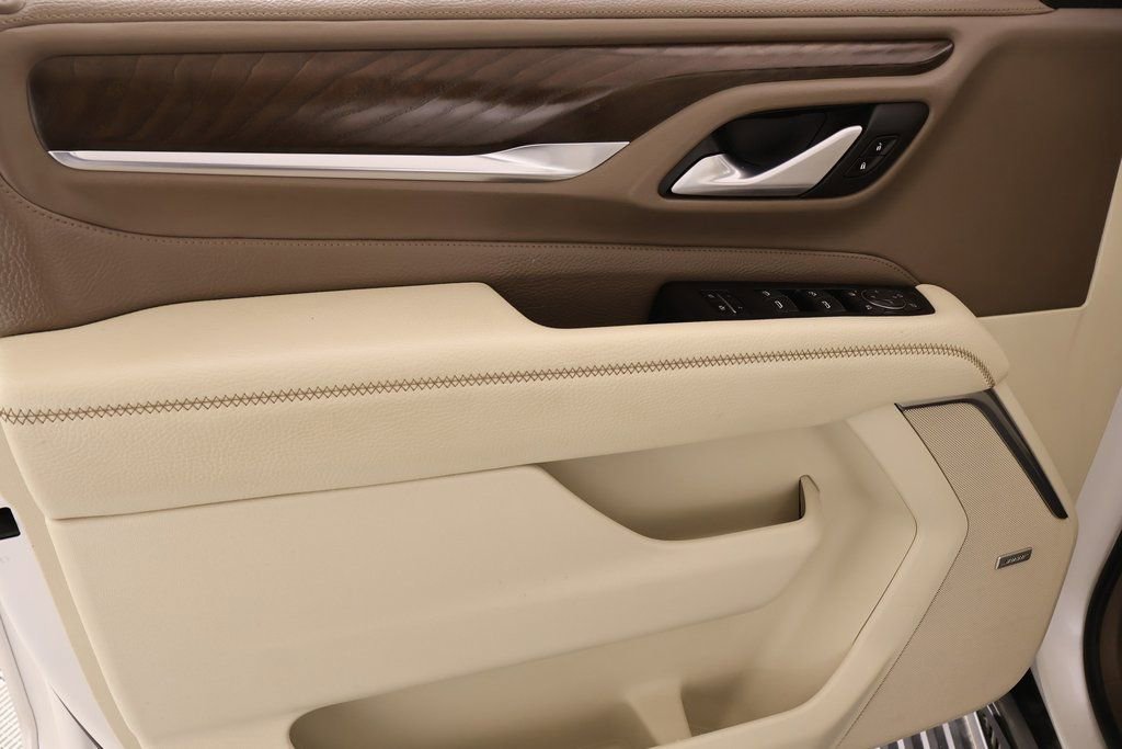 Used 2022 GMC Yukon XL Denali image 17