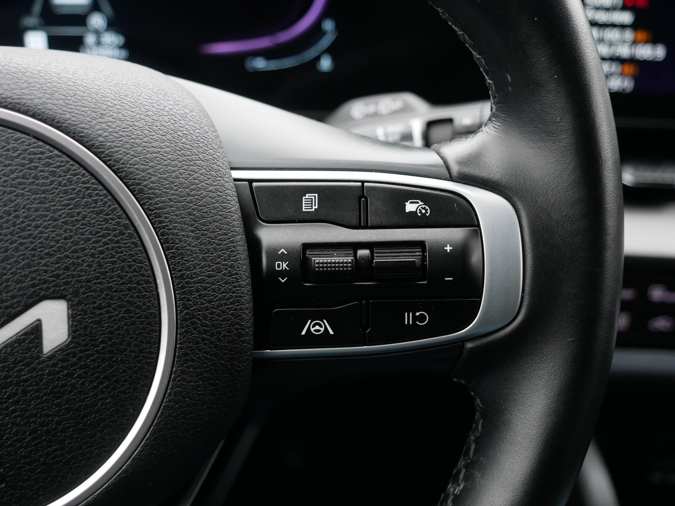 Used 2023 Kia Sportage EX image 31