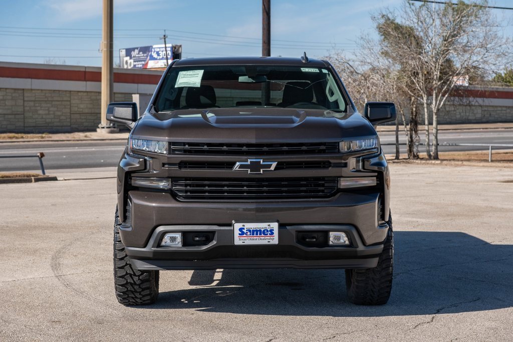 Used 2021 Chevrolet Silverado 1500 RST image 2