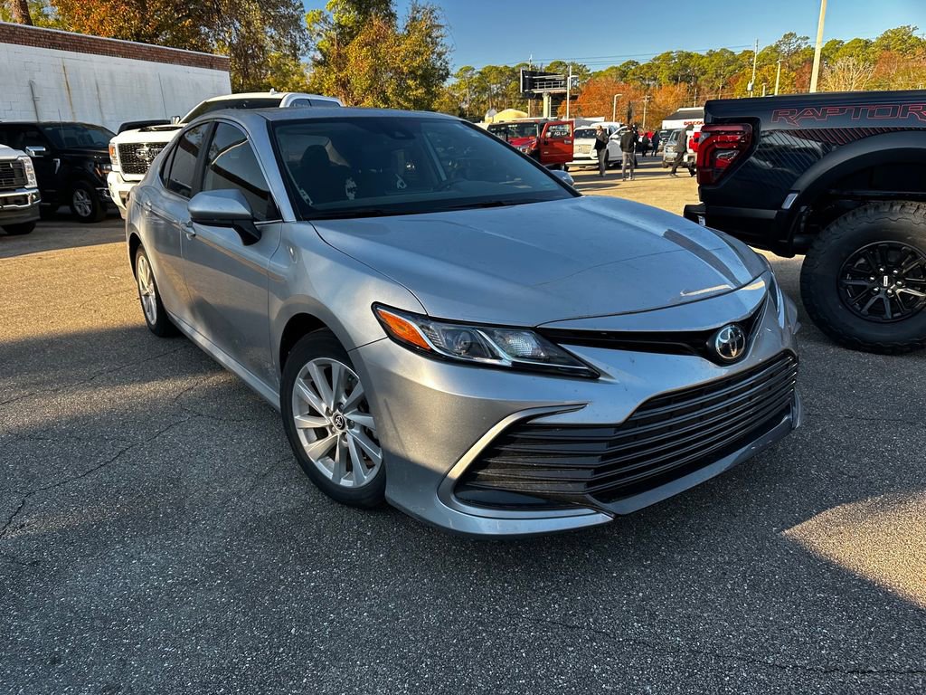 Used 2024 Toyota Camry LE image 14