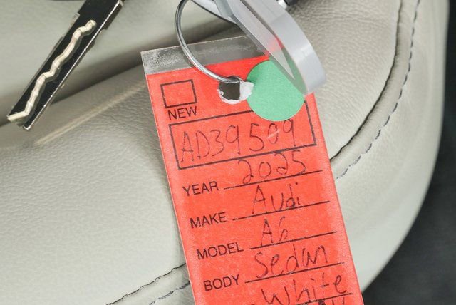 Certified 2025 Audi A6 e-tron Premium w/ Ultra Package image 41