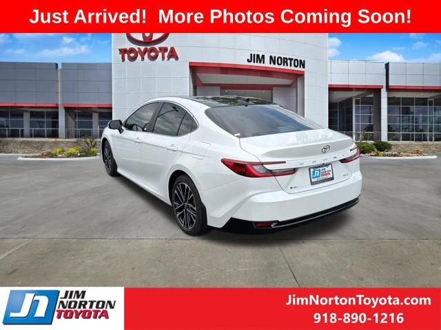 Used 2025 Toyota Camry XLE w/ Premium Plus Package FWD image 5