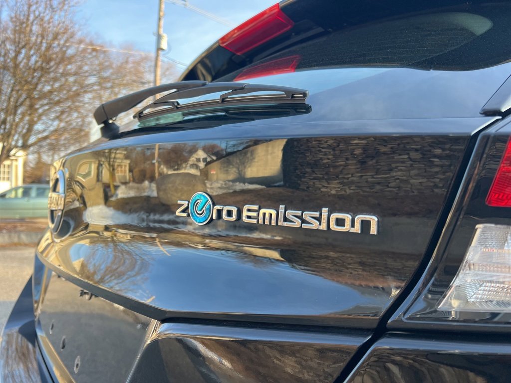 Used 2018 Nissan Leaf SV w/ SV Technology Package image 9