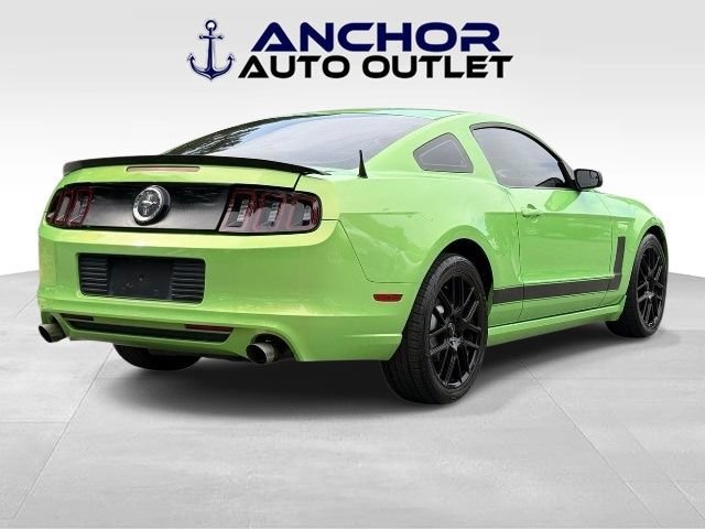Used 2013 Ford Mustang Coupe RWD image 8