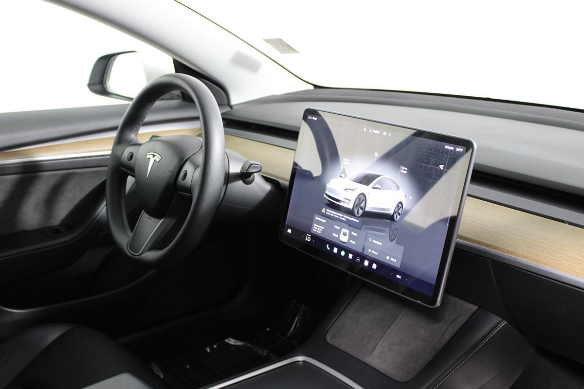 Used 2022 Tesla Model 3 Long Range AWD/4WD image 13