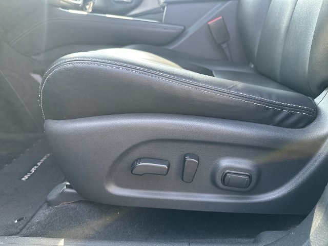 Used 2024 Nissan Murano SV AWD/4WD image 23