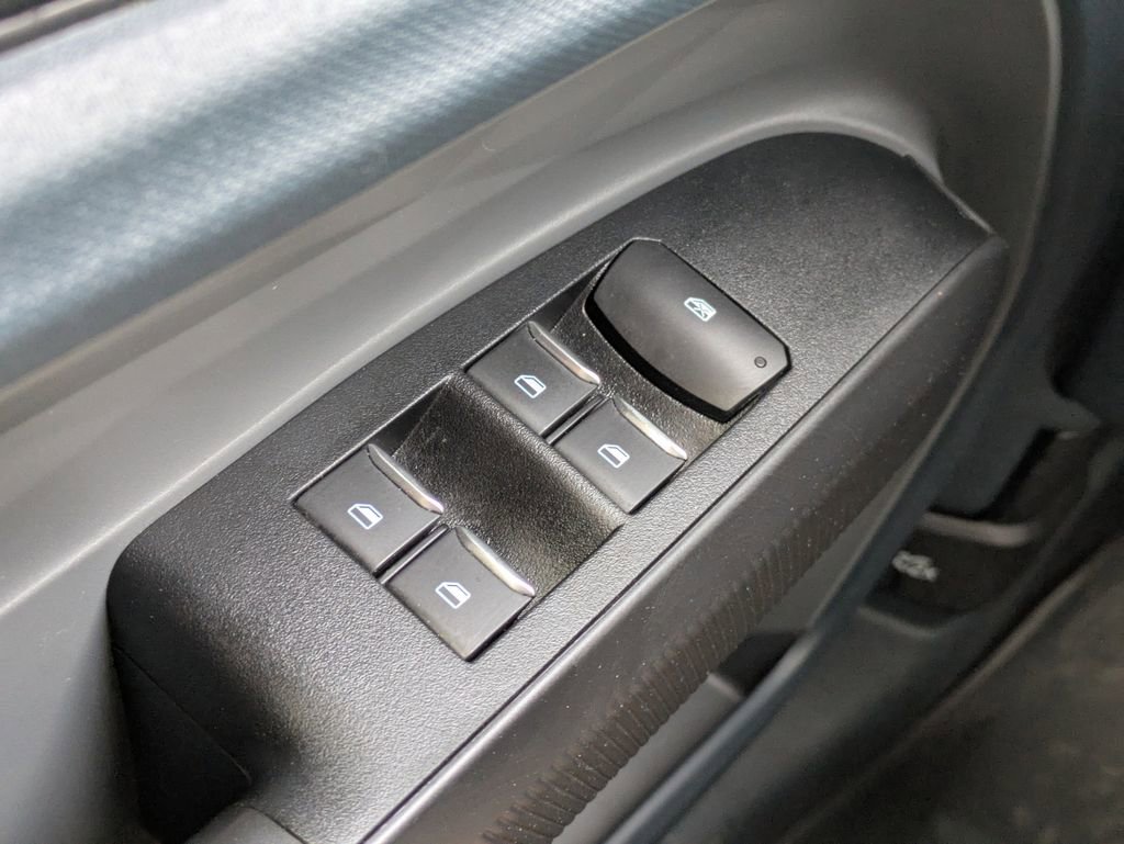 Used 2022 Ford Maverick XL image 23