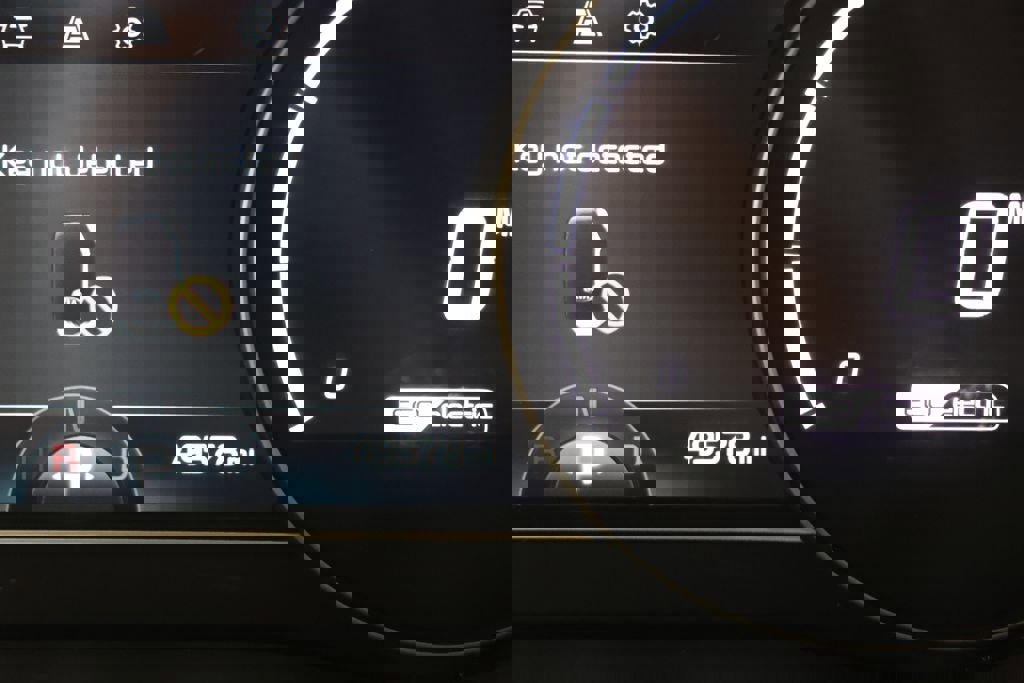 Used 2021 Kia Niro EX w/ Cold Weather Package image 18