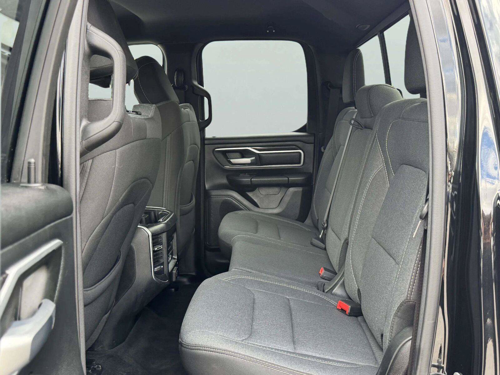 Used 2021 RAM 1500 Big Horn AWD/4WD image 30