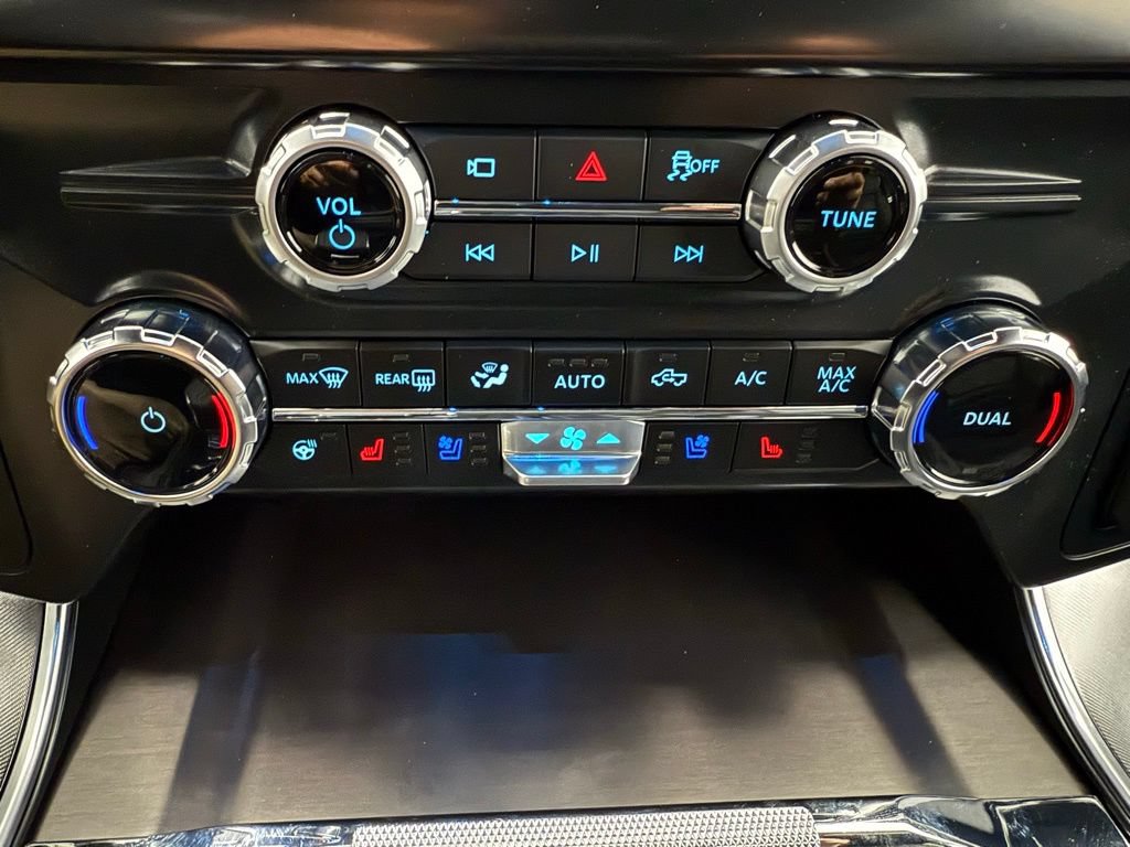 New 2025 Ford F150 Platinum w/ FX4 Off-Road Package AWD/4WD image 40