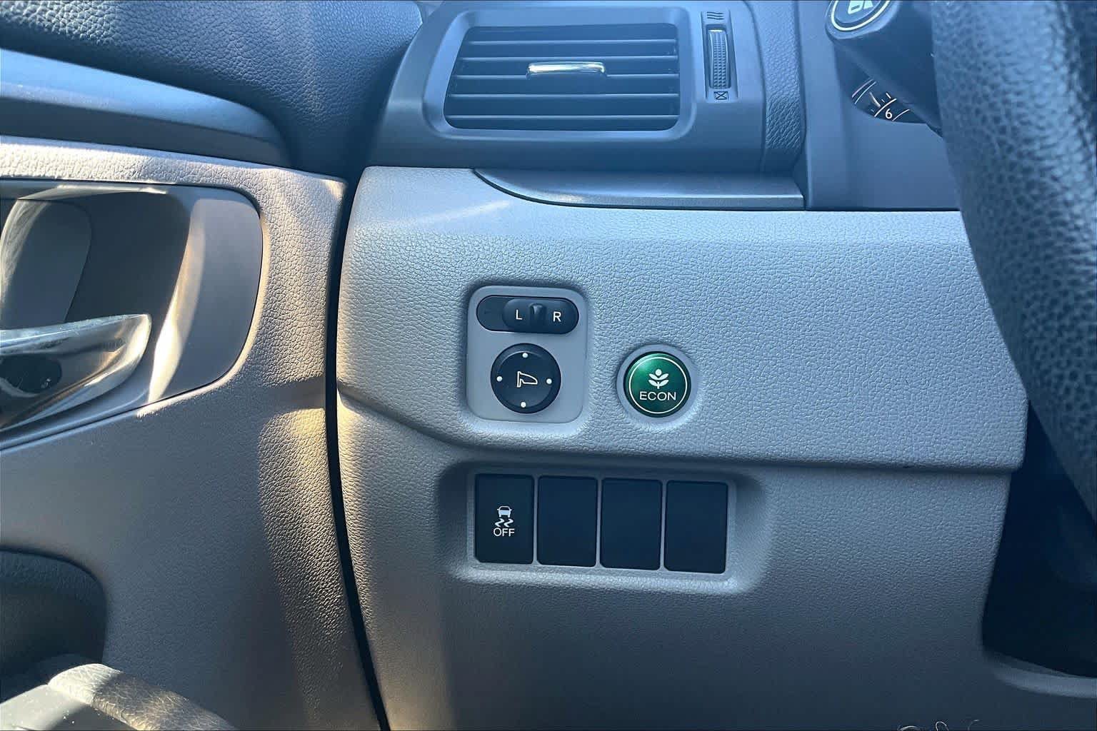 Used 2018 Honda Pilot EX image 34