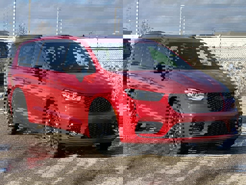 New 2026 Chrysler Pacifica Select w/ S Appearance Package