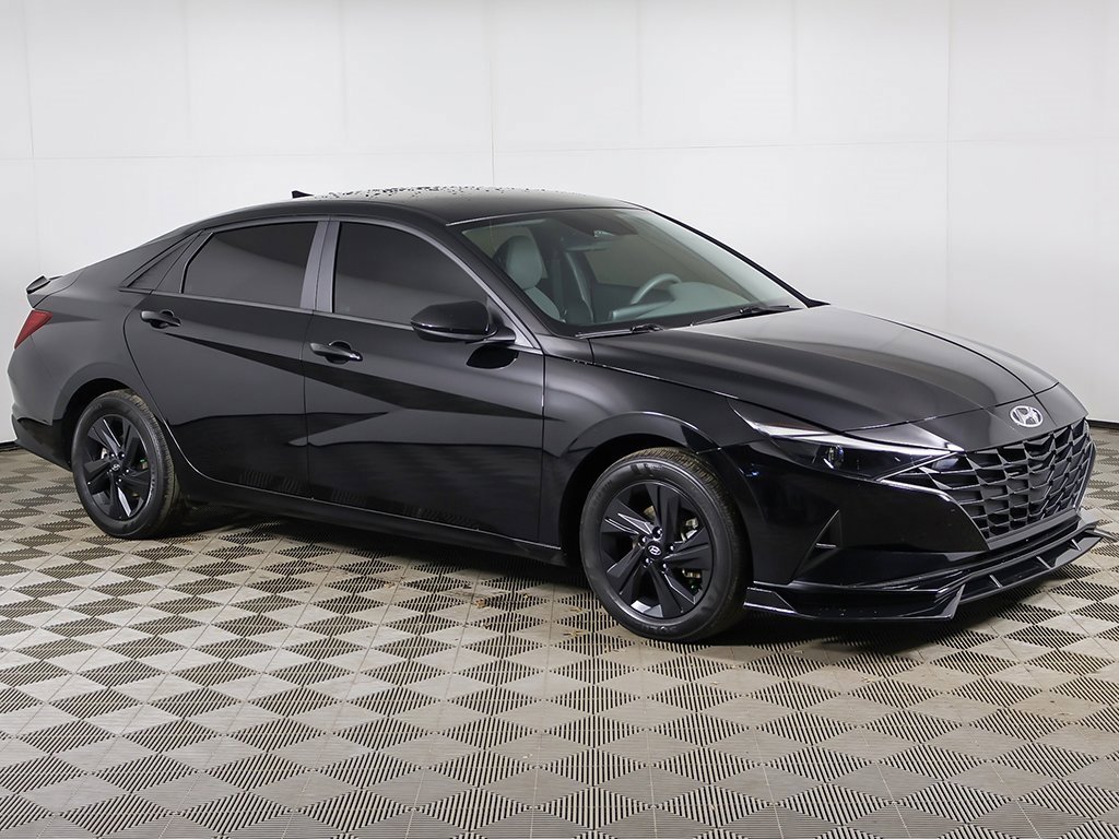 Used 2023 Hyundai Elantra Blue image 40