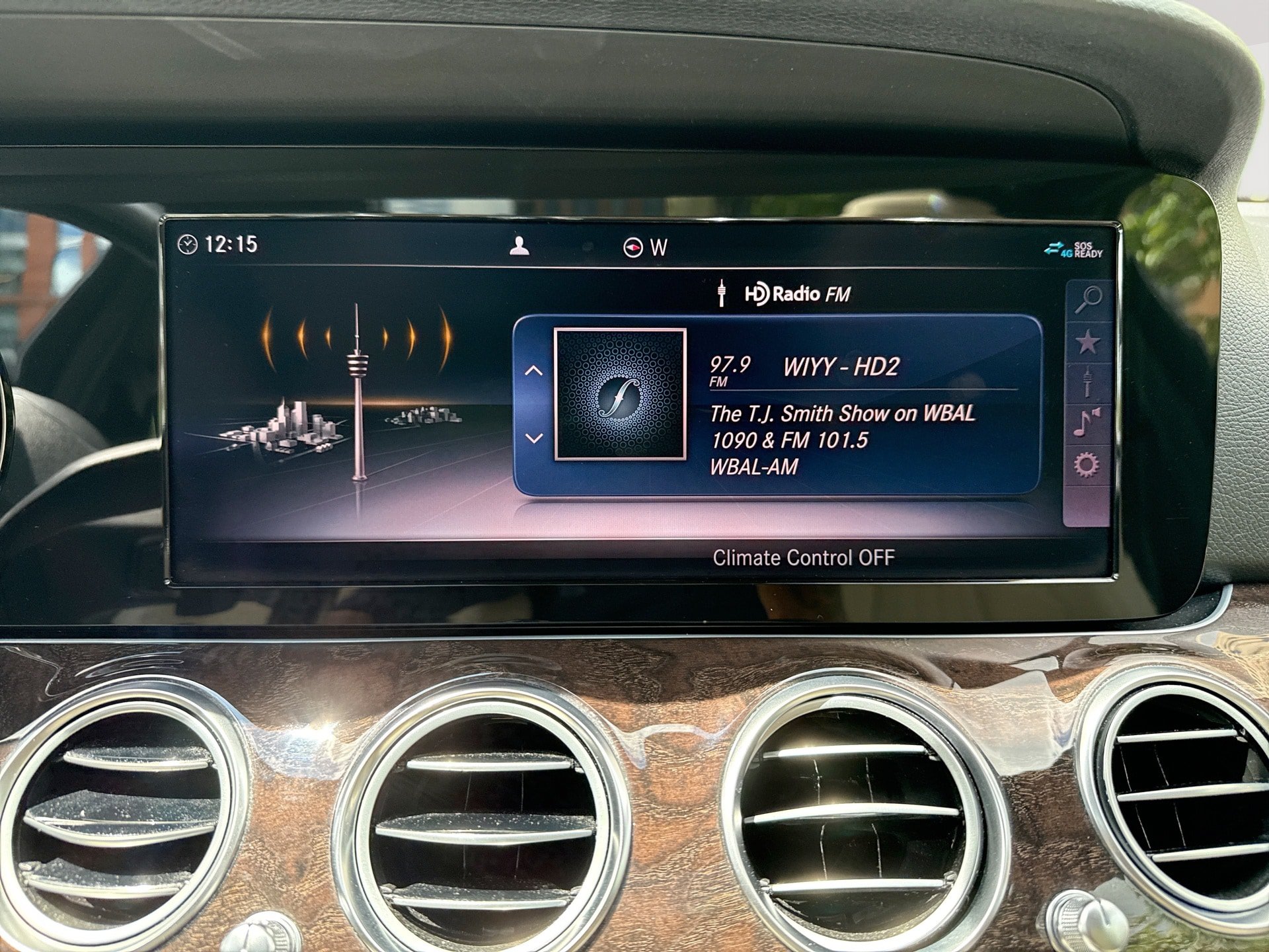 Used 2019 Mercedes-Benz E 300 w/ Premium 1 Package image 12