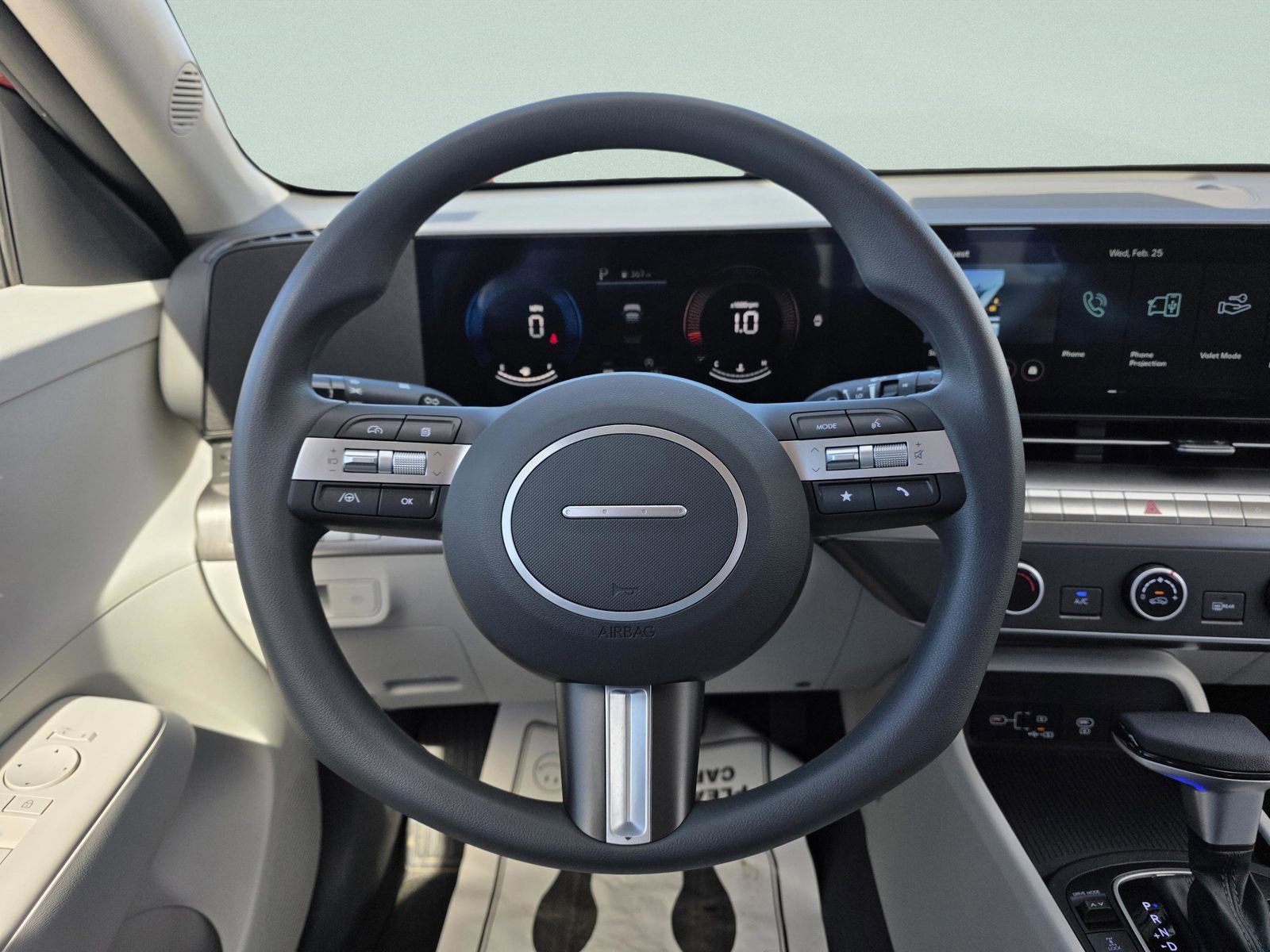 Used 2024 Hyundai Kona SE image 18