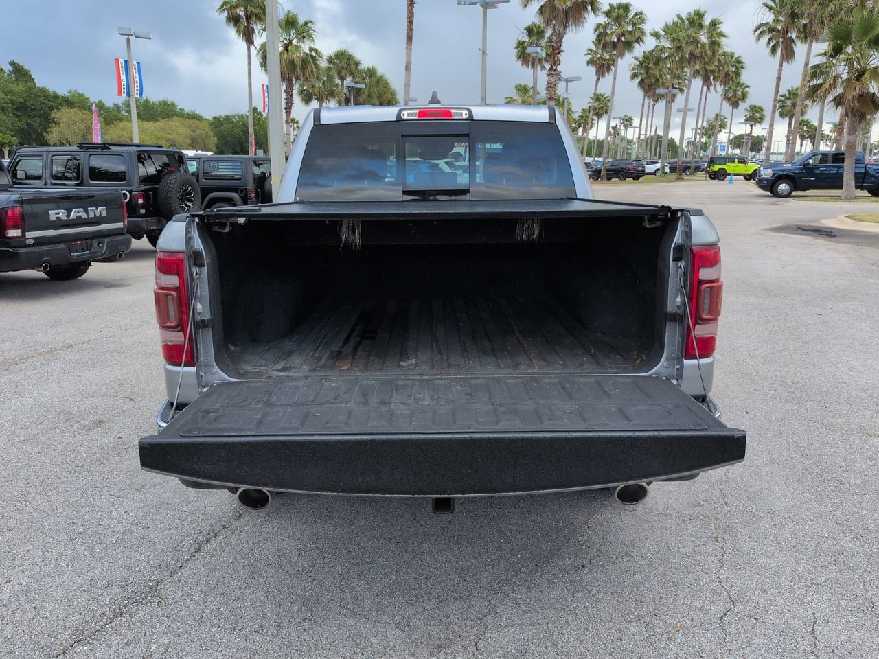 Used 2019 RAM 1500 Limited AWD/4WD image 12