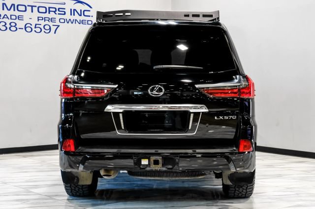 Used 2021 Lexus LX 570 4WD w/ Luxury Package image 9