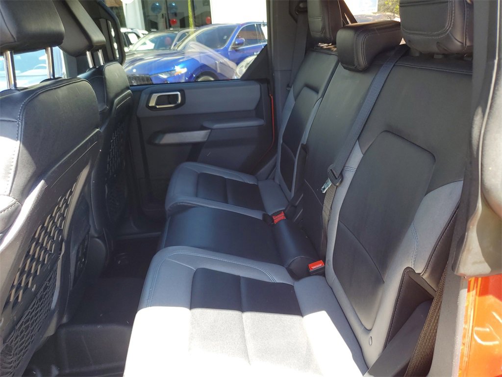 Used 2022 Ford Bronco Black Diamond image 11