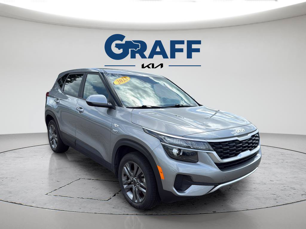 Used 2023 Kia Seltos LX AWD/4WD image 11