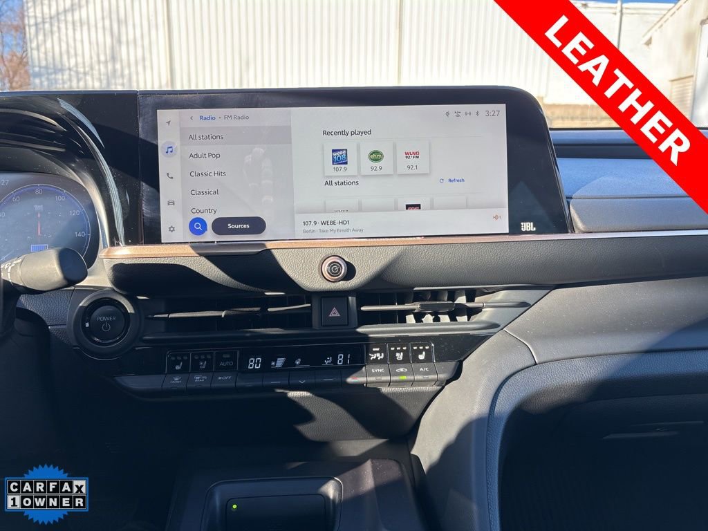 Used 2023 Toyota Crown Limited image 19