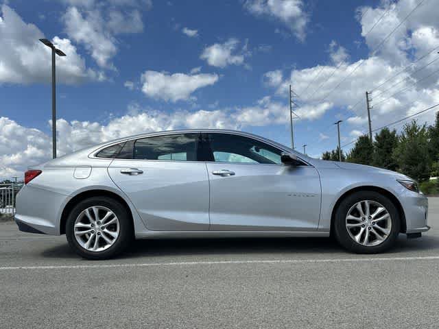 Used 2018 Chevrolet Malibu LT FWD image 3