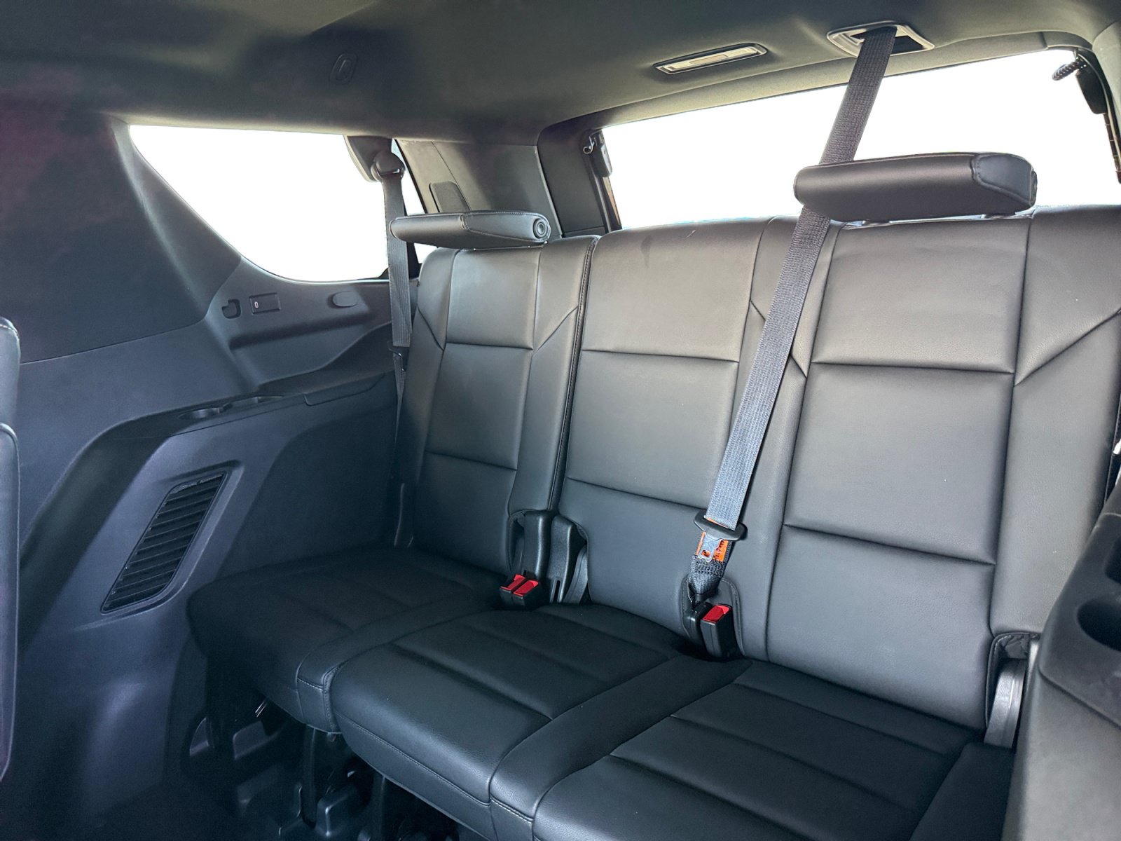 Used 2022 Cadillac Escalade Luxury RWD image 12