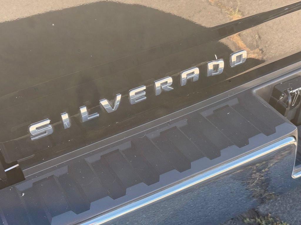 Used 2018 Chevrolet Silverado 1500 LT AWD/4WD image 10