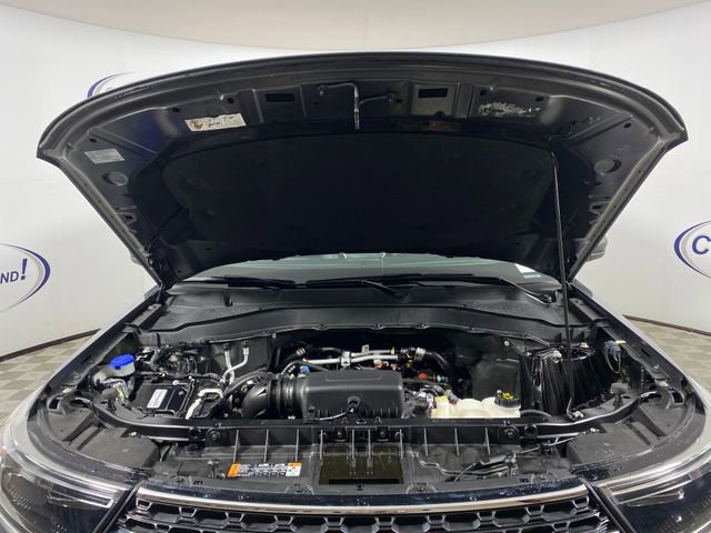 Used 2022 Ford Explorer XLT w/ Equipment Group 202A image 25