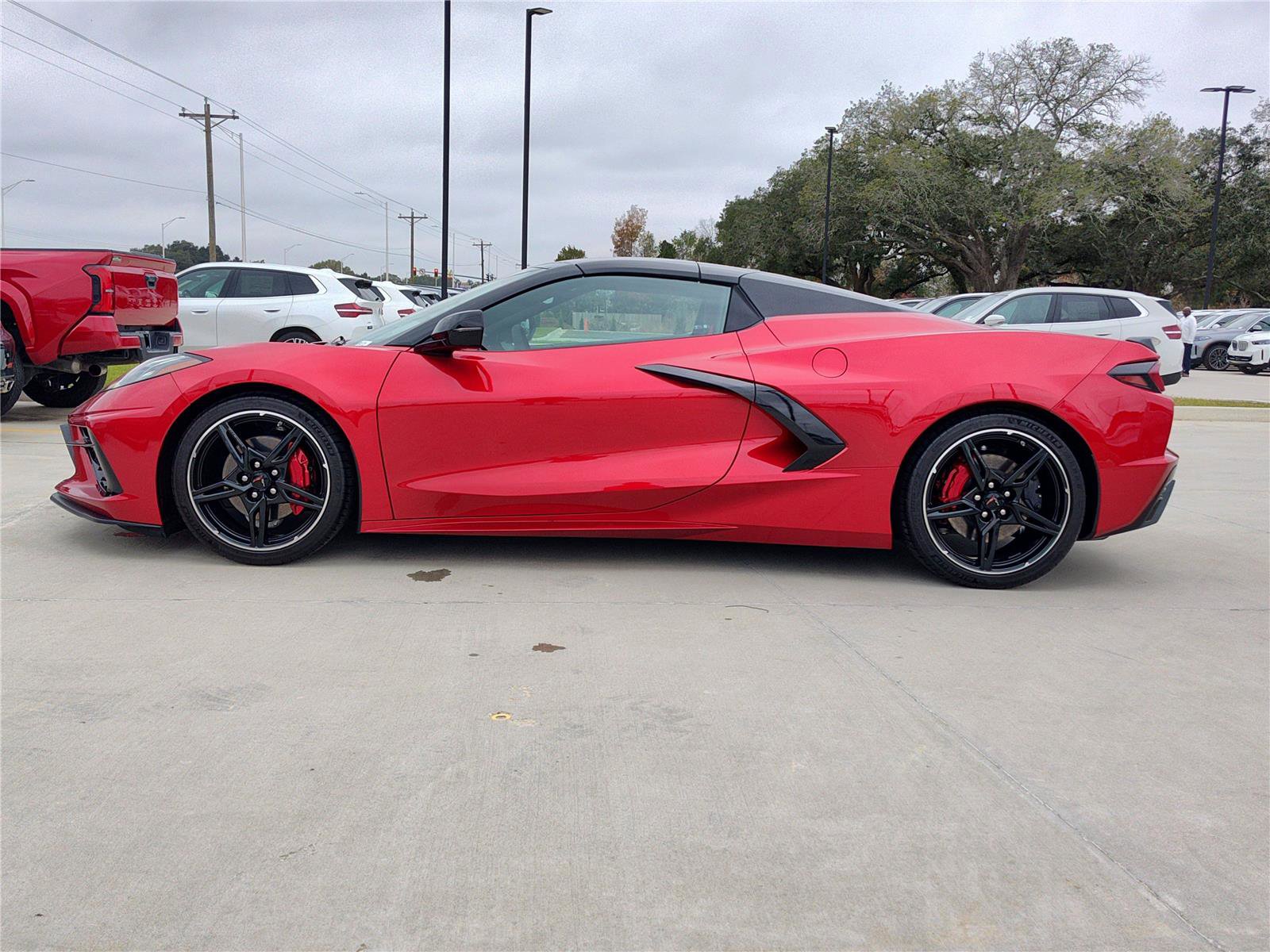 Used 2023 Chevrolet Corvette Stingray Preferred Conv w/ Stealth Interior Trim Package image 3
