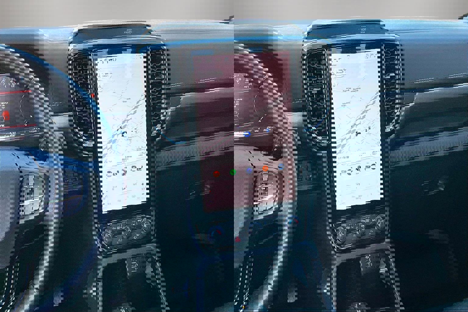 Used 2024 Ford Ranger Lariat w/ FX4 Off-Road Package image 10