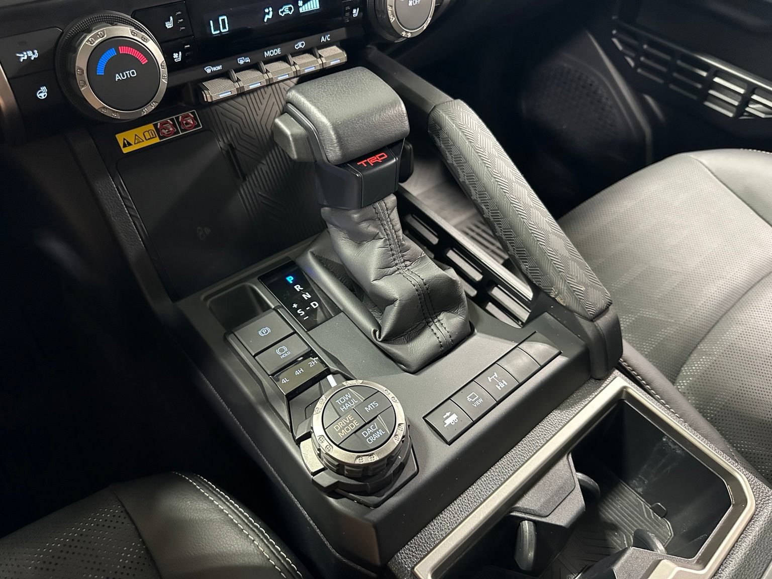 Used 2025 Toyota 4Runner TRD Off-Road Premium w/ Tow Technology Package AWD/4WD image 36
