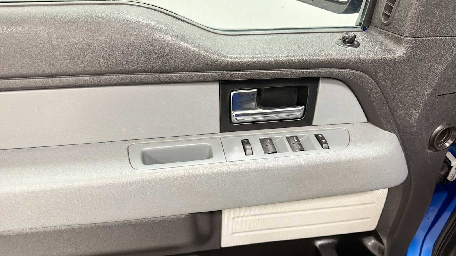 Used 2013 Ford F150 STX w/ Mid Equipment Group AWD/4WD image 15