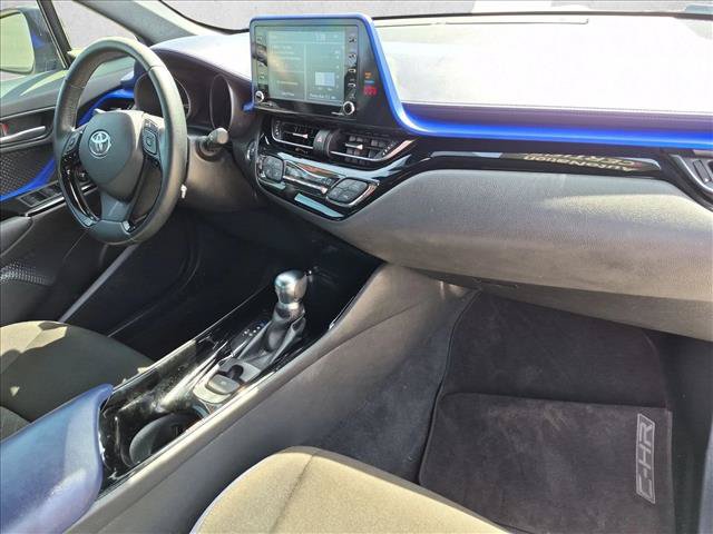 Used 2020 Toyota C-HR XLE FWD image 21