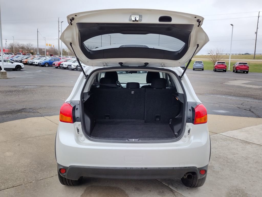 Used 2017 Mitsubishi Outlander Sport ES image 14