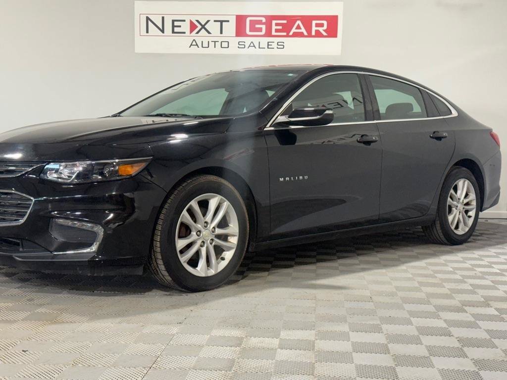 Used 2017 Chevrolet Malibu LT FWD image 5
