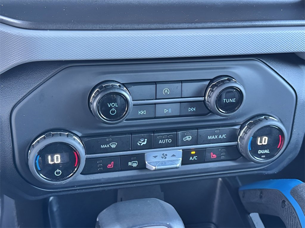 Used 2023 Ford Bronco Black Diamond image 19